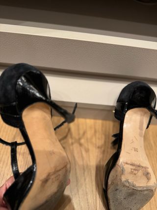 Zapato Carolina Herrera tacón negro mujer