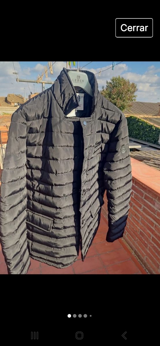 Parka negra muy ligera