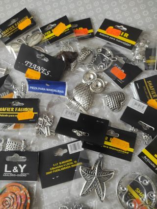 Colgantes bisutería lote