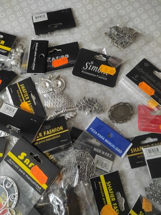 Colgantes bisutería lote