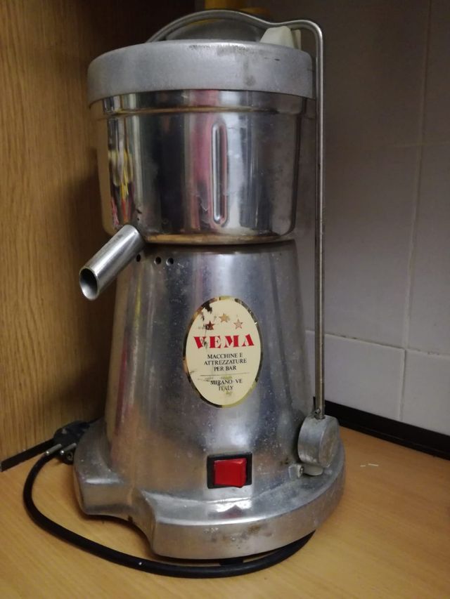 Centrifuga professionale