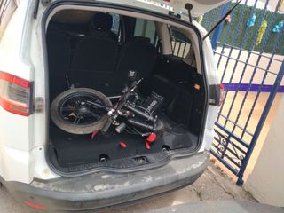 Bicicleta eléctrica con transporte incluido!!