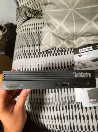 Ordenador lenovo y pantalla allinone