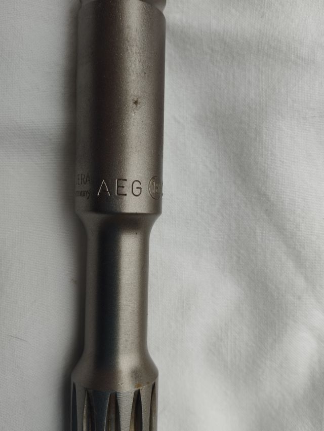 Punta trapano AEG 18 mm