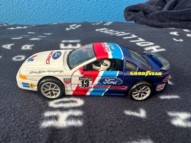 1995 mustang cobra r slot