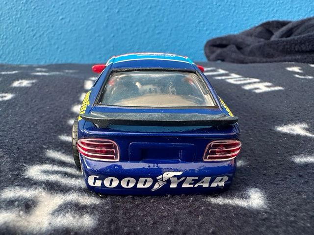 1995 mustang cobra r slot