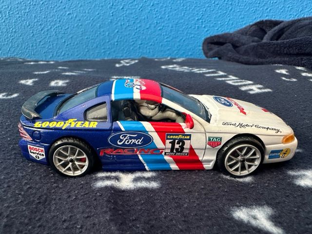 1995 mustang cobra r slot