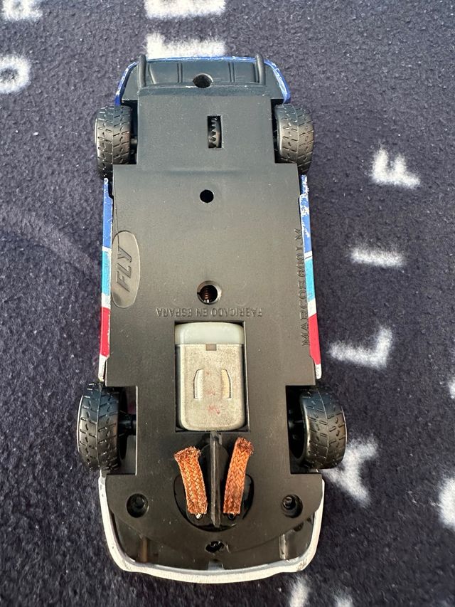 1995 mustang cobra r slot