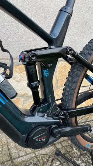 Bicicleta electica CUBE