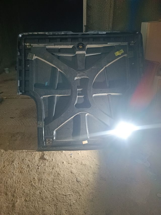 Tapa regida para cabina doble Toyota