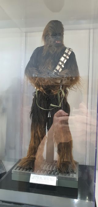 FIGURA HOT TOYS STAR WARS CHEWBACCA