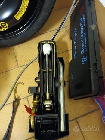 Ruotino Volkswagen polo 1,0 air (2000) 4 fori