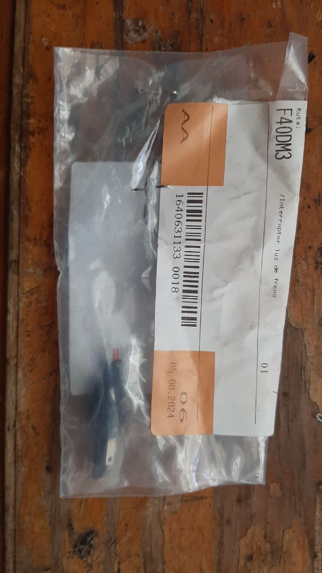 Interruptor da luz de travão BMW Ref. 61311244070