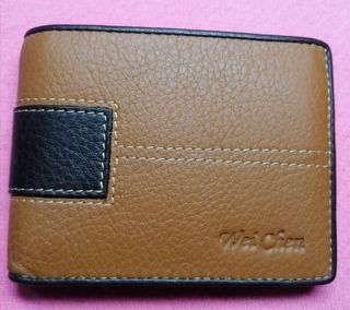 Cartera color marrón de hombre