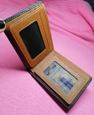 Cartera color marrón de hombre
