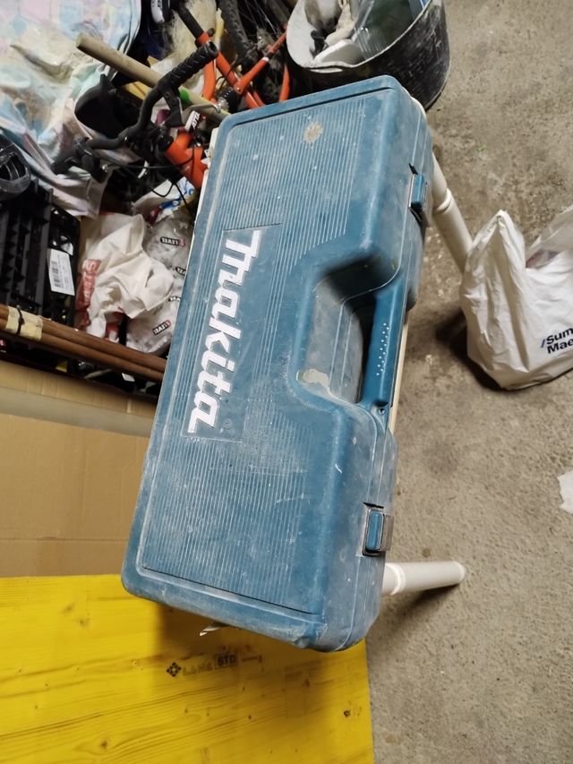 Radial makita