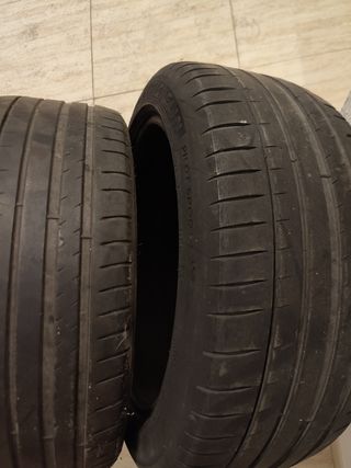 Neumáticos piloto sport 4 225
