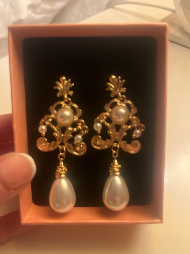 Pendientes perlas dorados con filigrana