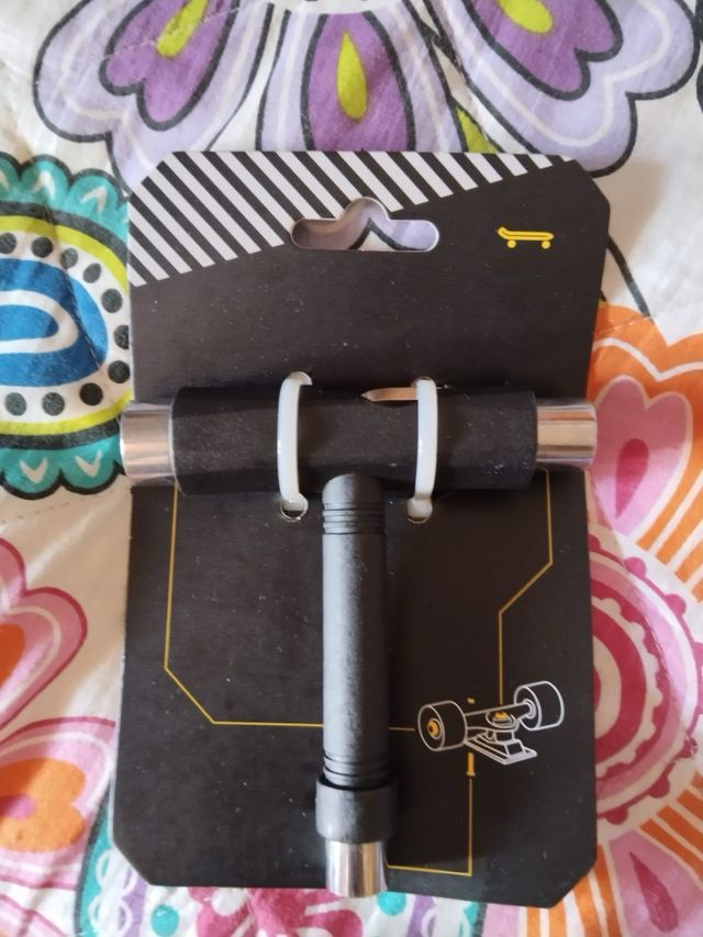 Patines 4 ruedas y rodilleras