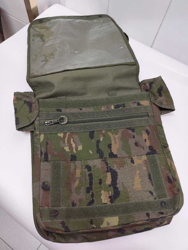 CARTERA EJÉRCITO PIXELADA NUEVA......