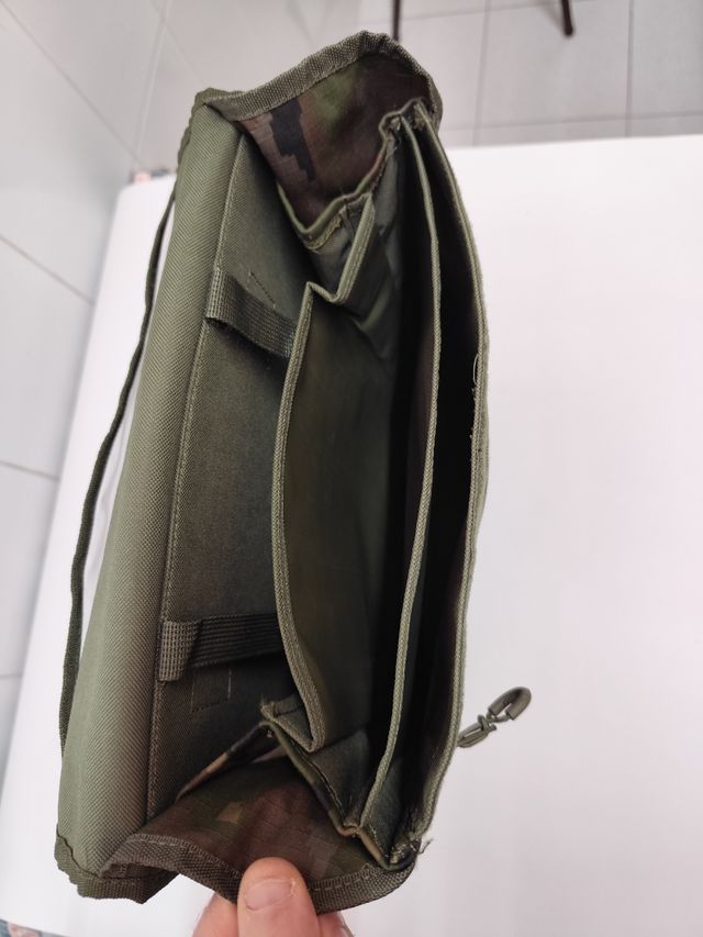 CARTERA EJÉRCITO PIXELADA NUEVA......