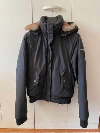 Bomber con cappuccio nero