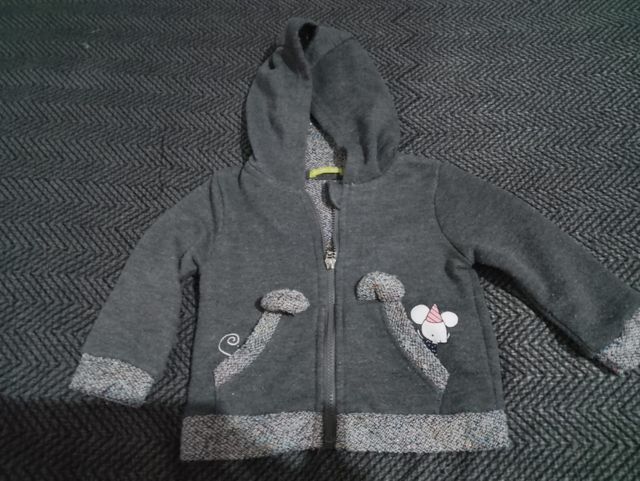 Chaquetita de bebe niña