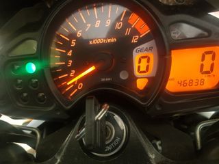 Suzuki Gladius 650 limitada A2.