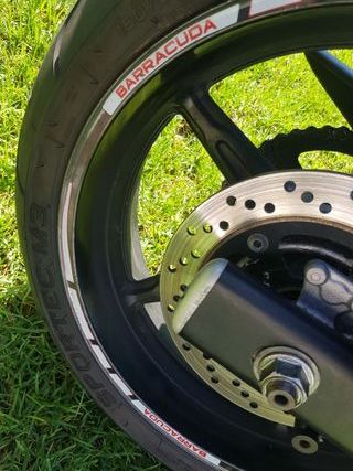 Suzuki Gladius 650 limitada A2.