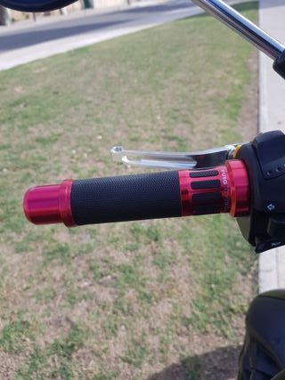 Suzuki Gladius 650 limitada A2.