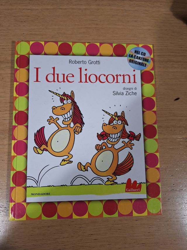 Libro i 2 liocorni con CD