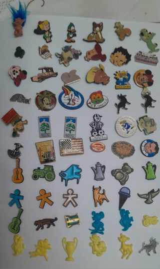 Álbum con 480 pins!! por solo 109 euros.....