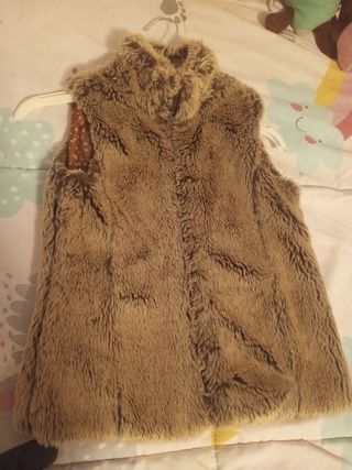 Chaleco de pelo para niña talla 7-8