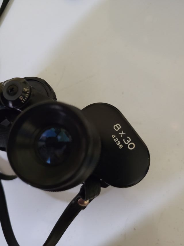 Prismáticos REVUE 8X30