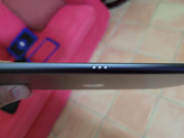 Apple iPad 10.2-inch (9th gen) Wi-Fi + Cellular A2