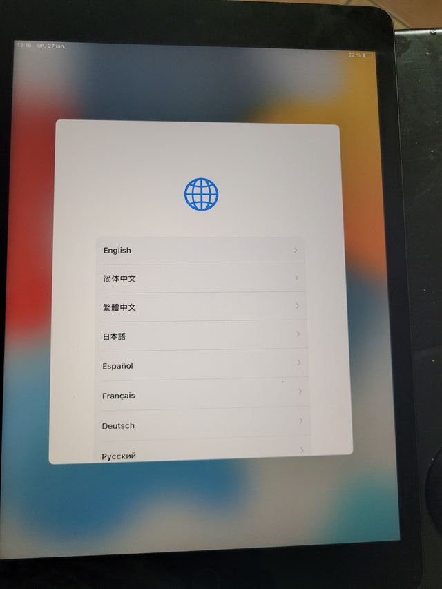 Apple iPad 10.2-inch (9th gen) Wi-Fi + Cellular A2