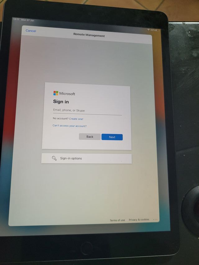 Apple iPad 10.2-inch (9th gen) Wi-Fi + Cellular A2