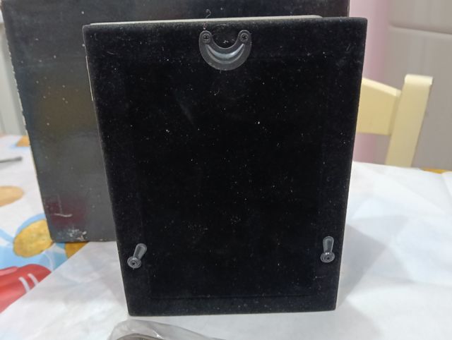 Portafoto libro tavolo muro