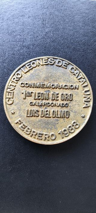 Medalla Premio Leones Luis del Olmo..