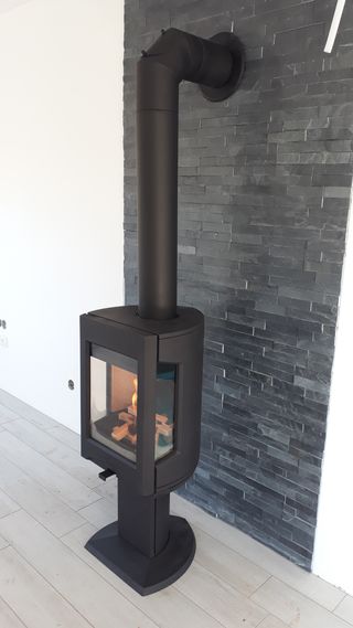 Montaje estufas de leña y pellet