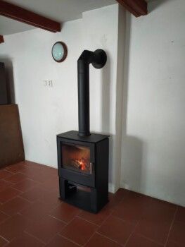 Instalaciones de estufas de leña y pellet. Oferta.