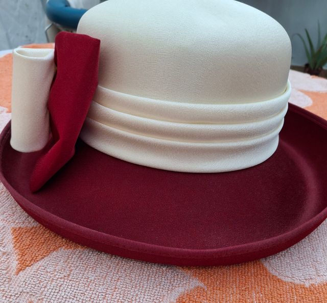 Sombrero mujer . Medida en descripción 