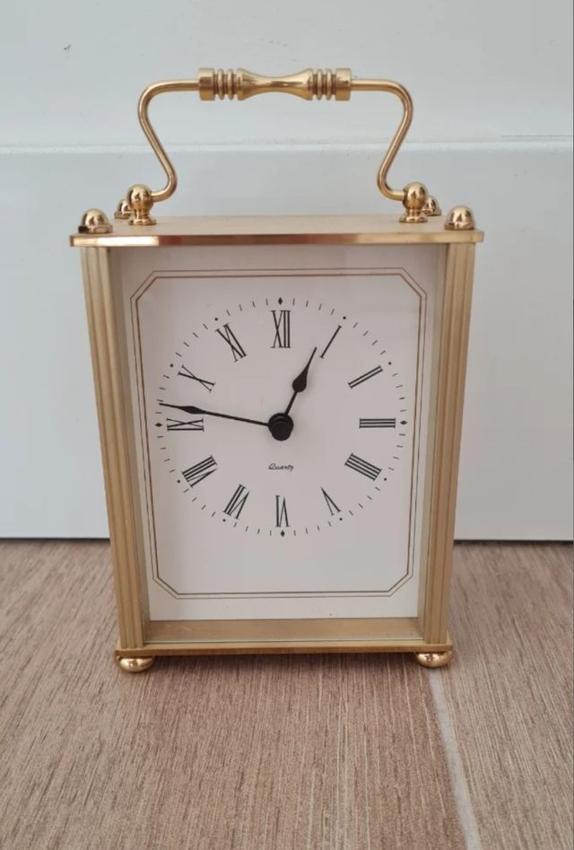Reloj de mesa