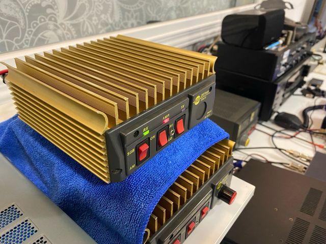 Amplificador CB radioaficionado Zetagi b303