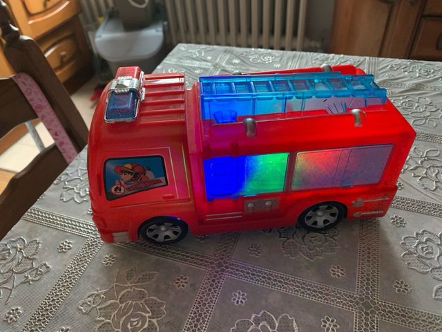 Camion Pompieri Giocattolo con 4D LED Luci e Suoni