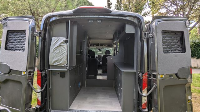 Furgo Turismo camperizada FordTransit2020 Ducato
