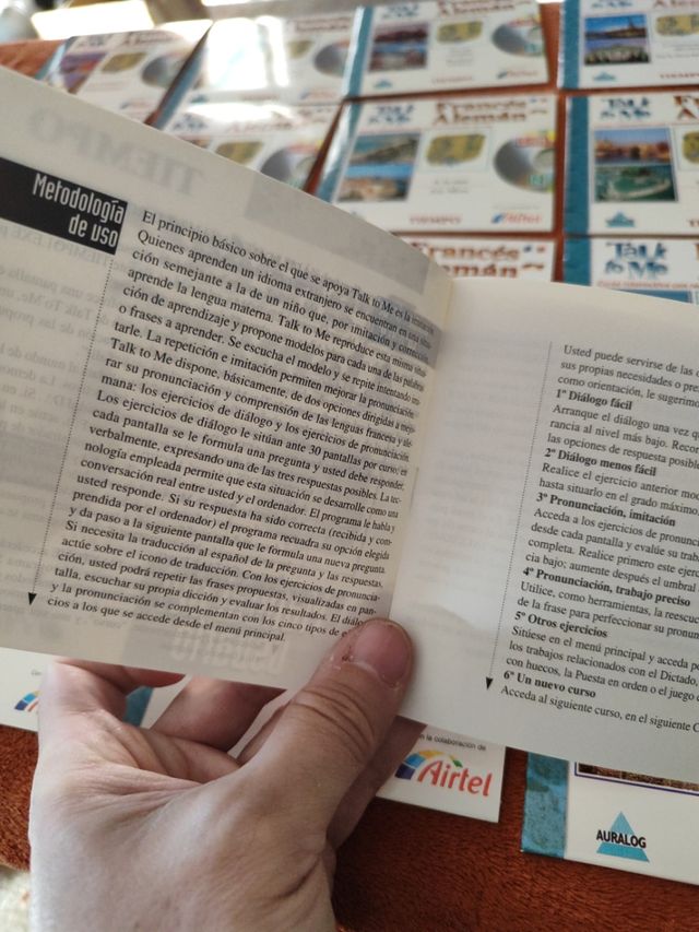 CDs de aprendizaje de francés y alemán.