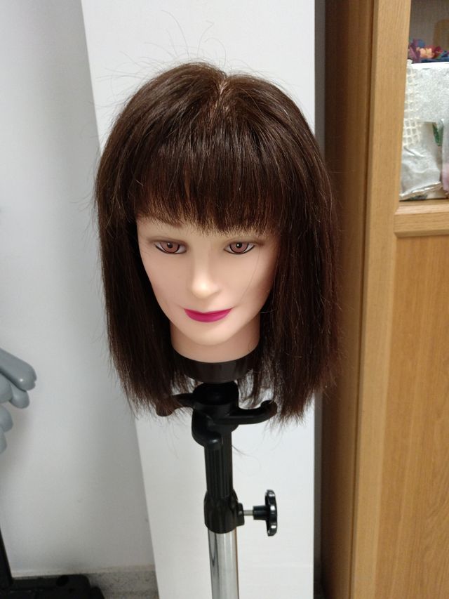 Muñeca maniquí cabello natural