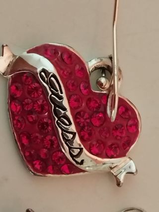 PENDIENTES GUESS A ESTRENAR