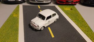 Coleccion coches escala 1 43 seat 600